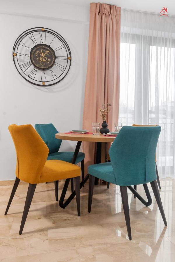 Apartament Opera Residence - Cismigiu, Eroilor, Free Private Parking บูคาเรสต์ ภายนอก รูปภาพ