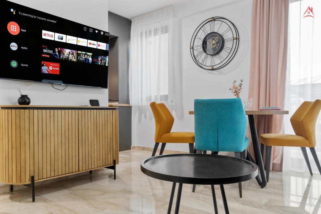 Apartament Opera Residence - Cismigiu, Eroilor, Free Private Parking บูคาเรสต์ ภายนอก รูปภาพ