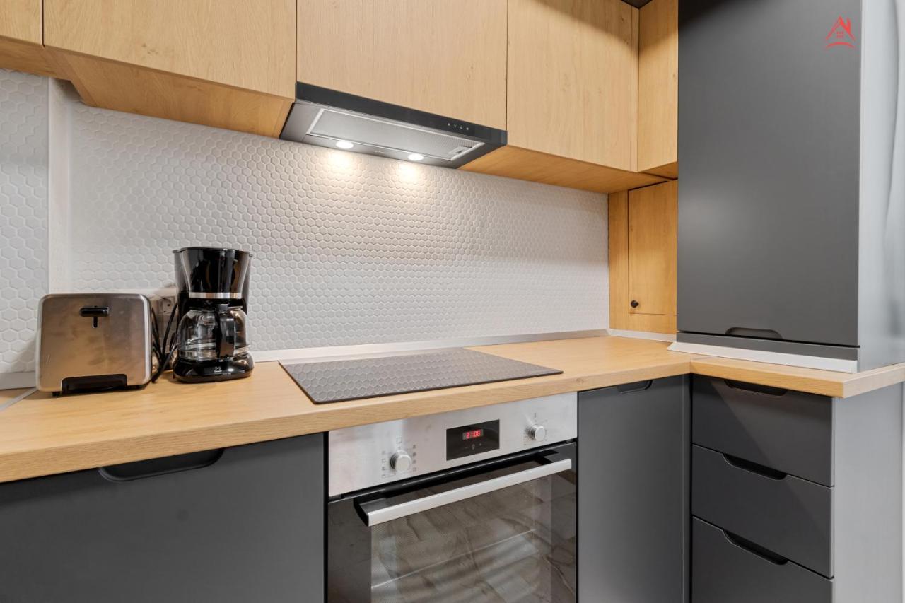 Apartament Opera Residence - Cismigiu, Eroilor, Free Private Parking บูคาเรสต์ ภายนอก รูปภาพ