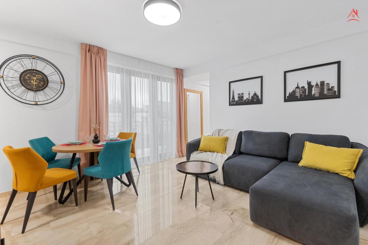 Apartament Opera Residence - Cismigiu, Eroilor, Free Private Parking บูคาเรสต์ ภายนอก รูปภาพ